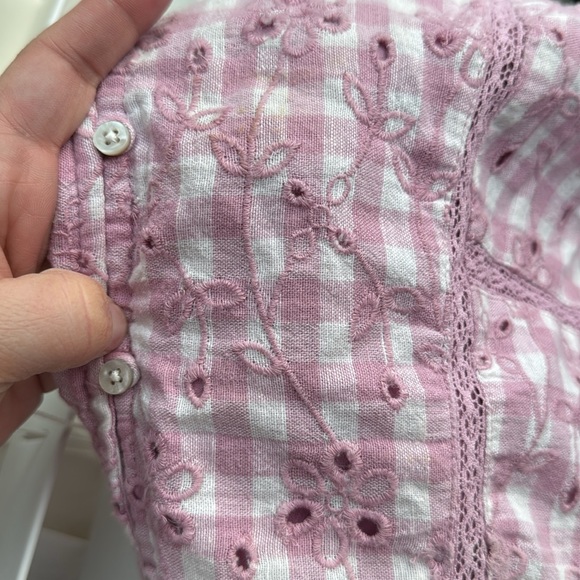 American Eagle Women's Square Neck Button Up Cami Gingham Cropped Top. - Picture 4 of 4